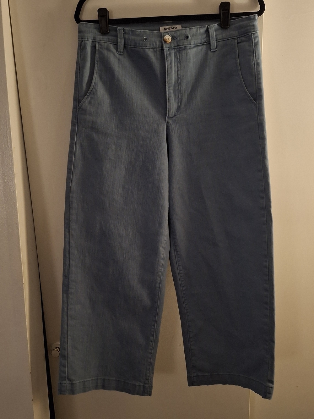 Nine West Women's Light Blue Wide-Leg Cropped Jeans